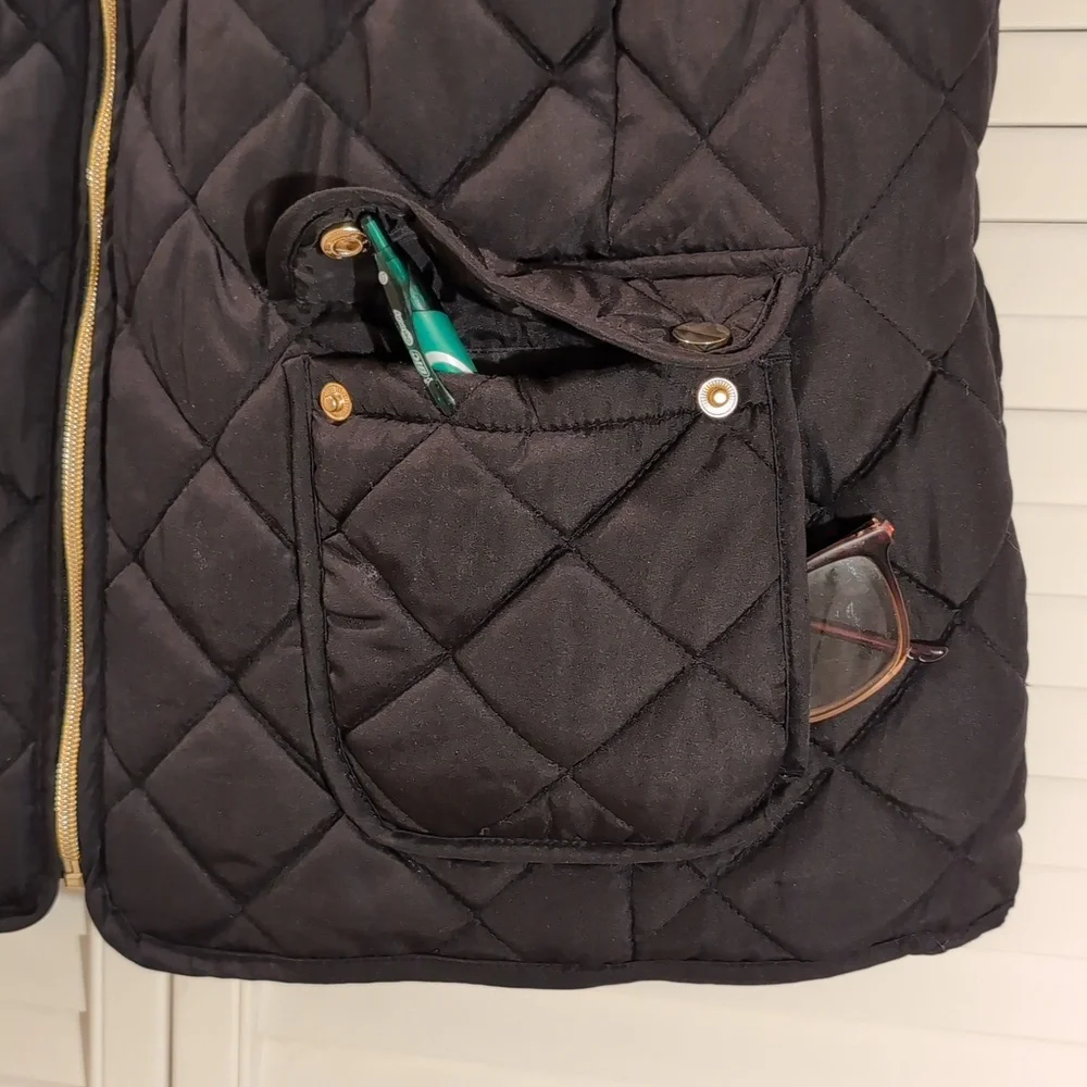 St John's Bay Puffer Zip-up Vest Black 2 Pockets Gold Snaps & Zipper SzPXL EUC - Picture 3 of 10
